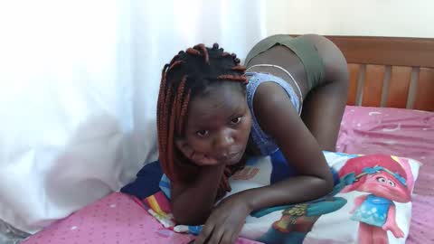 Snapshot of alvine_keji chatting on 04.30.26 Alvine keji online show from 04.30.26