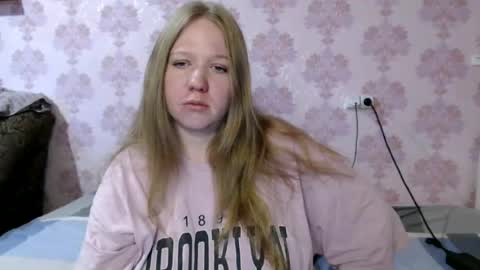 Snapshot of alya764770 chatting on 06.12.26 alya764770 online show from 06.12.26