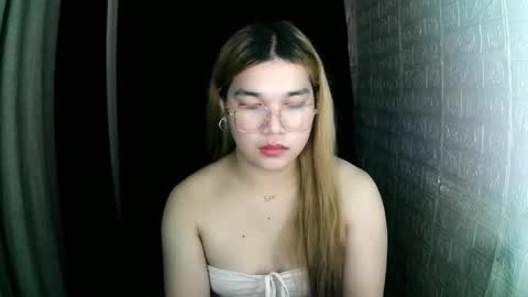 ALYONAAA online show from 10.08.25