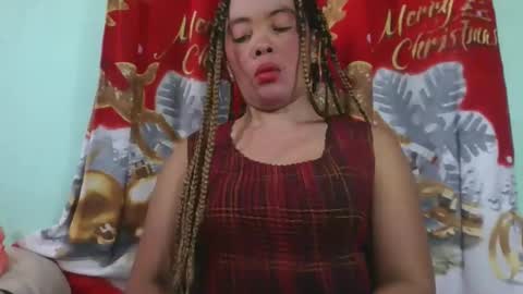 Snapshot of alypierette chatting on 02.02.26 alypierette online show from 02.02.26