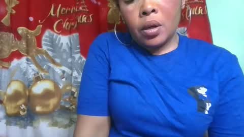 Snapshot of alypierette chatting on 02.03.26 alypierette online show from 02.03.26