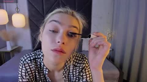 Alysia online show from 09.11.25