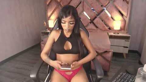 Alyssa  online show from 12.17.25