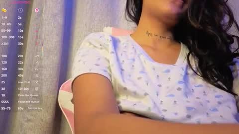 Snapshot of alyssy_nc chatting on 11.22.25 alyssy_nc online show from 11.22.25