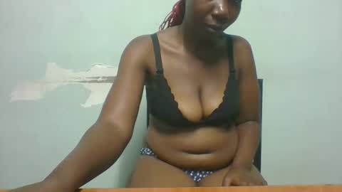 Snapshot of am_creme_delight chatting on 05.30.26 am_creme_delight online show from 05.30.26