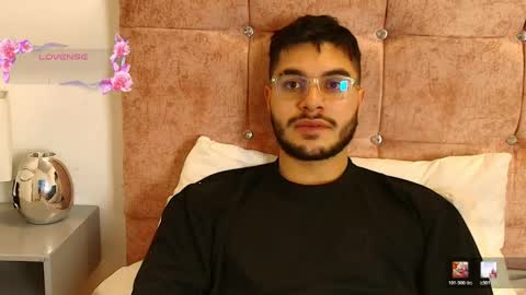 Snapshot of amadeo_wild chatting on 02.18.26 Amadeo Wild online show from 02.18.26