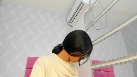 AMAIA online show from 01.23.25