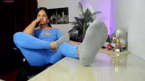 anny online show from 12.19.25