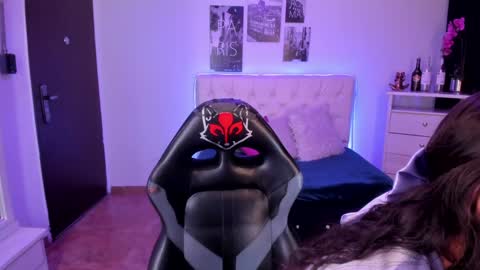 Snapshot of amaia_daniells chatting on 01.05.25 B I A N C A online show from 01.05.25