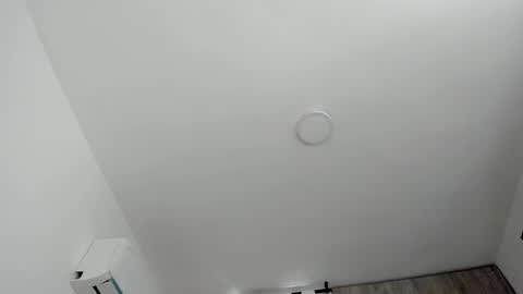 Snapshot of amaia_mendoza chatting on 02.19.25 Amaia Mendoza online show from 02.19.25