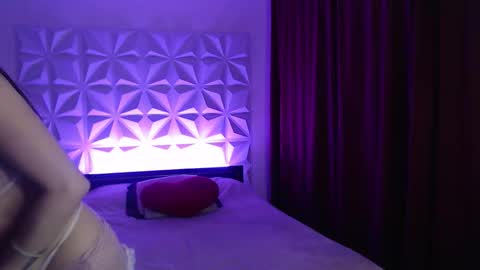 Amalett online show from 12.13.25