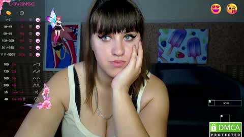 Snapshot of amali_ivanna_smit chatting on 10.31.25 Ivanna online show from 10.31.25