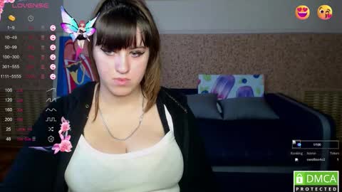 Snapshot of amali_ivanna_smit chatting on 11.14.25 Ivanna online show from 11.14.25