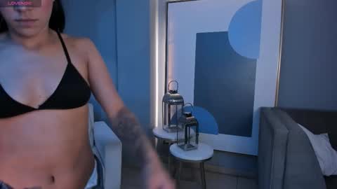 Amalia cruss online show from 11.17.25