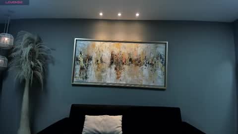 Amalia cruss online show from 12.19.25