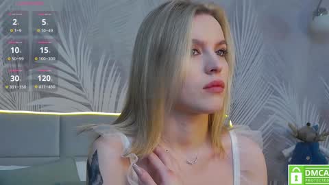 Snapshot of amaliabell chatting on 12.31.24 Amalia online show from 12.31.24