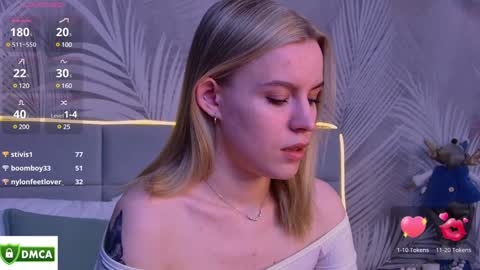 Snapshot of amaliabell chatting on 01.05.25 Amalia online show from 01.05.25