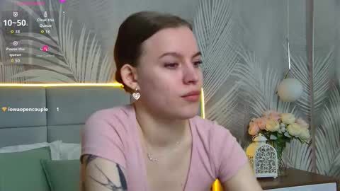 Snapshot of amaliabell chatting on 09.22.25 Amalia online show from 09.22.25