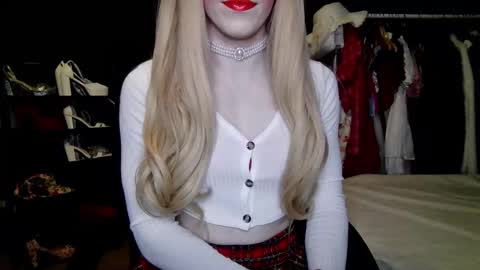 Amalie online show from 09.11.25