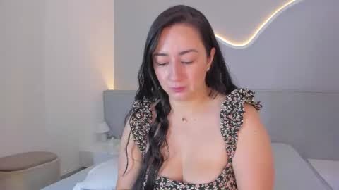 Snapshot of amanda_benz_ chatting on 06.16.26 amanda_benz_ online show from 06.16.26