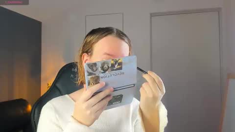 Snapshot of amanda_butlerr chatting on 10.22.25 Hi im Amanda online show from 10.22.25