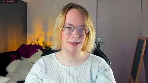 Snapshot of amanda_butlerr chatting on 11.02.25 Hi im Amanda online show from 11.02.25