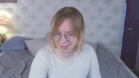 Snapshot of amanda_butlerr chatting on 11.28.25 Hi im Amanda online show from 11.28.25