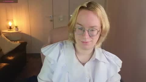 Hi im Amanda online show from 07.04.26