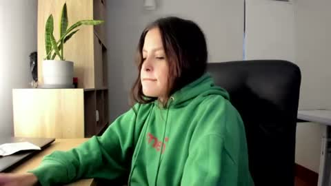 Snapshot of amanda_callum_ chatting on 07.05.26 Katha online show from 07.05.26