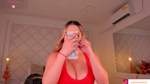 Snapshot of amanda_colin chatting on 10.30.25 Amanda online show from 10.30.25