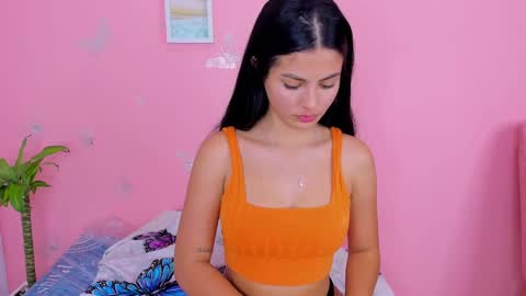 Snapshot of amanda_lorense chatting on 12.24.24 Thalia online show from 12.24.24