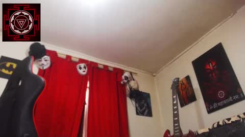 Amanda Valeska online show from 01.12.25