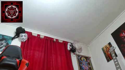 Amanda Valeska online show from 10.30.25