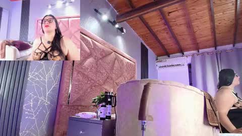 Snapshot of amandaacruz chatting on 11.16.25 Amanda cruz online show from 11.16.25