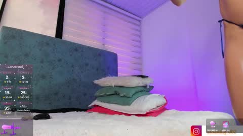 amandajoness  online show from 02.07.25