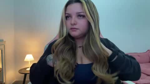 Snapshot of amandhaaa chatting on 05.10.26 Amandha online show from 05.10.26