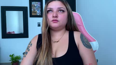 Snapshot of amandhaaa chatting on 05.24.26 Amandha online show from 05.24.26