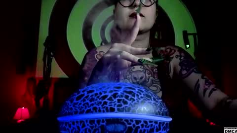 Goddess Amanita online show from 04.18.26