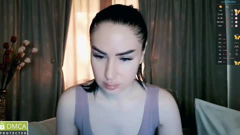 Snapshot of amara_campbell chatting on 10.10.25 amara campbell online show from 10.10.25