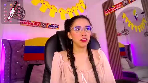 Snapshot of amara_davis1 chatting on 07.08.26 amara_davis1 online show from 07.08.26