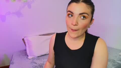 Amara Vega  online show from 12.14.25