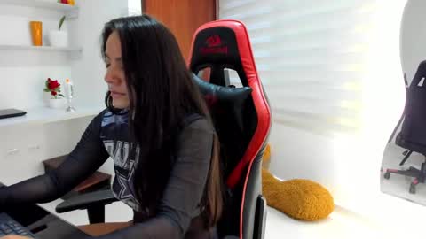 AMARANTA online show from 02.15.25