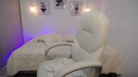 Amarantha online show from 01.10.25