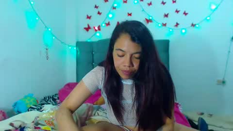 Amara Julia online show from 01.17.25