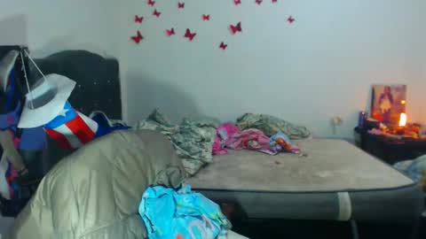 Amara Julia online show from 10.05.25