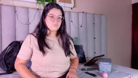 Snapshot of amatistasky__ chatting on 04.23.26 AMATISTA online show from 04.23.26