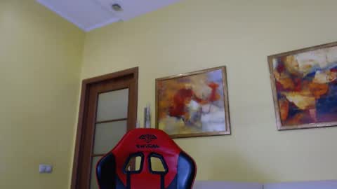 amazing_agness online show from 04.14.26