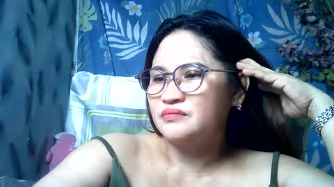 Snapshot of amazing_angel22 chatting on 06.12.26 amazing angel online show from 06.12.26