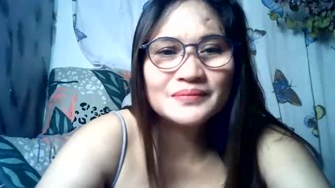 Snapshot of amazing_angel22 chatting on 06.29.26 amazing angel online show from 06.29.26