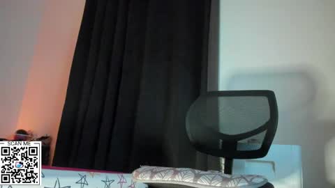 Snapshot of amazing_catalina chatting on 05.10.26 CATALINA online show from 05.10.26